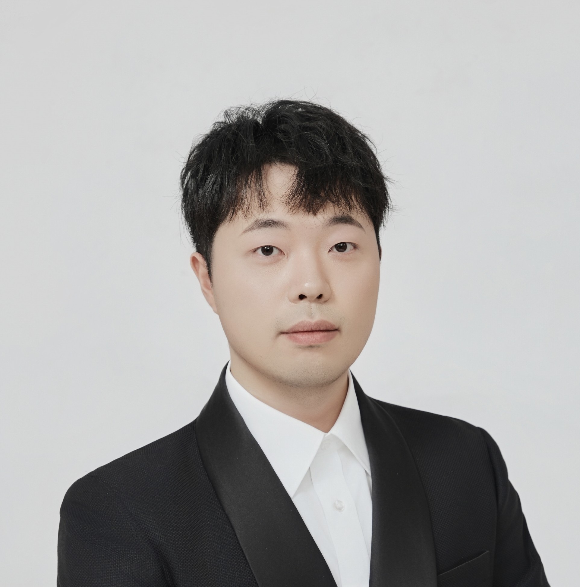 Zhaoyang Lyu 吕照阳